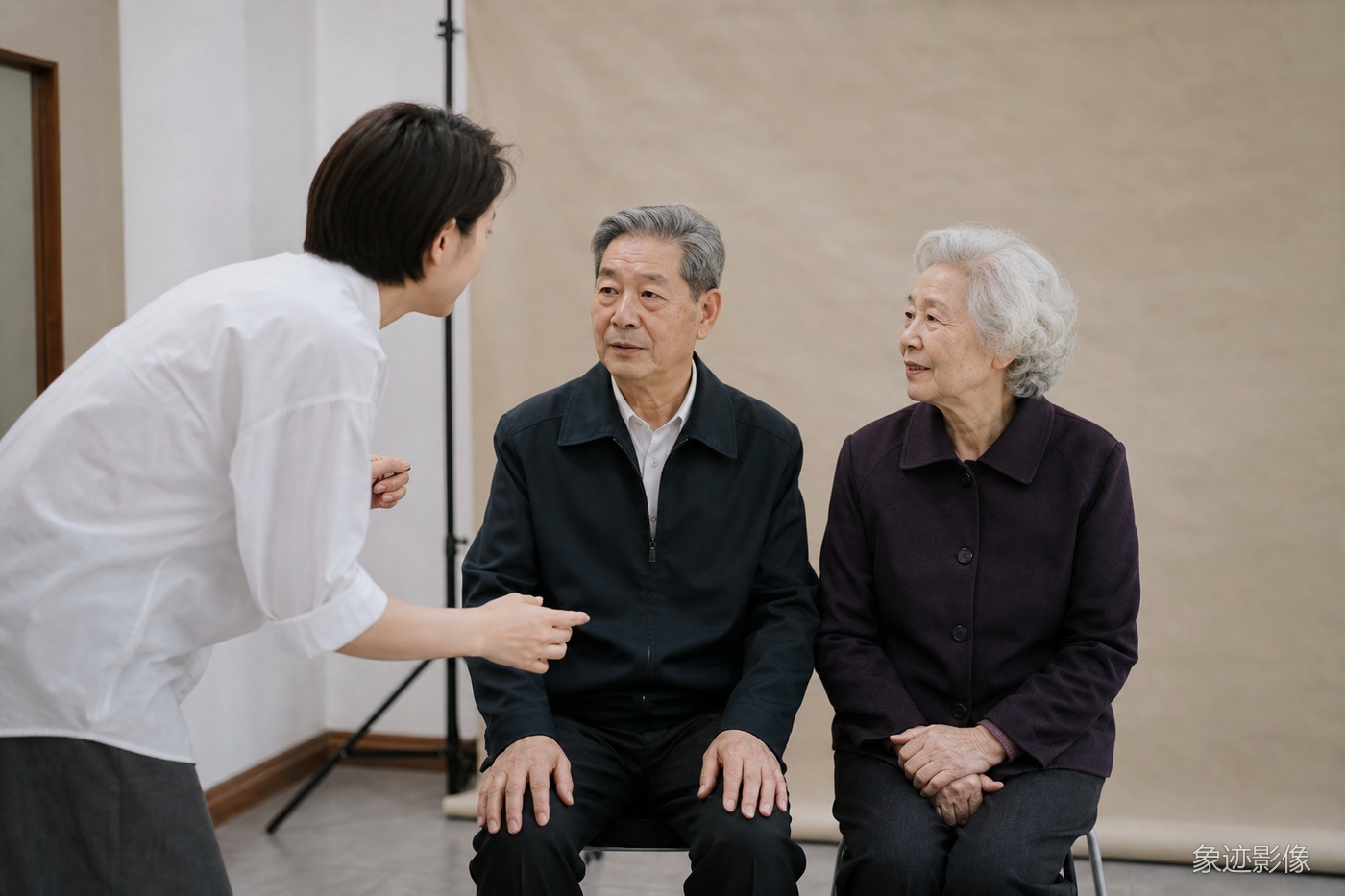 老人证件照怎么拍：耐心和技巧都重要 深圳象迹影像